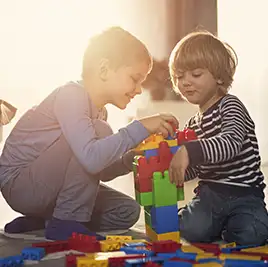 Tile - kids building with blocks 400pxls