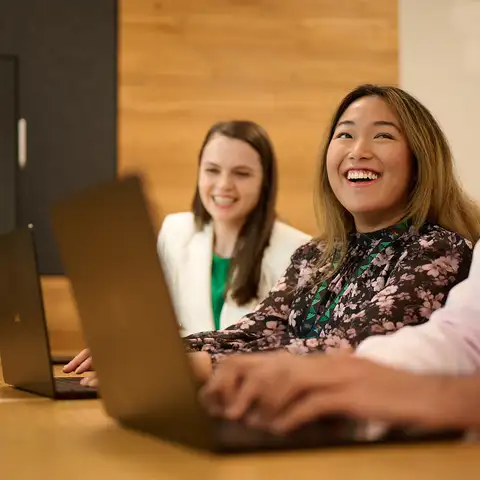 Kiwibaner staff working