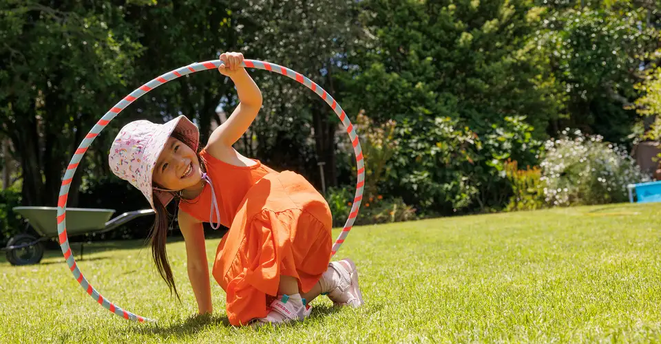 full width promo hula hoop 3072 x 1600